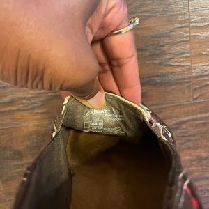 Ariat cruisers gently worn.